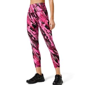 Lululemon Women's Wunder Train HR Tight 25" Everlux Pink Print, size 6